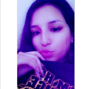 Meet your Posher, Emely